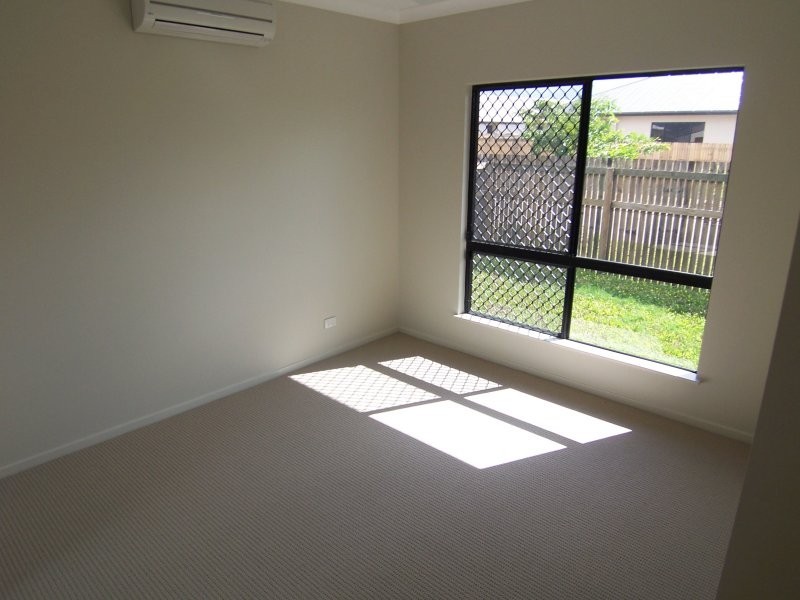 64 Mannikin, Bohle Plains QLD 4817