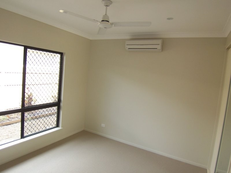 64 Mannikin, Bohle Plains QLD 4817