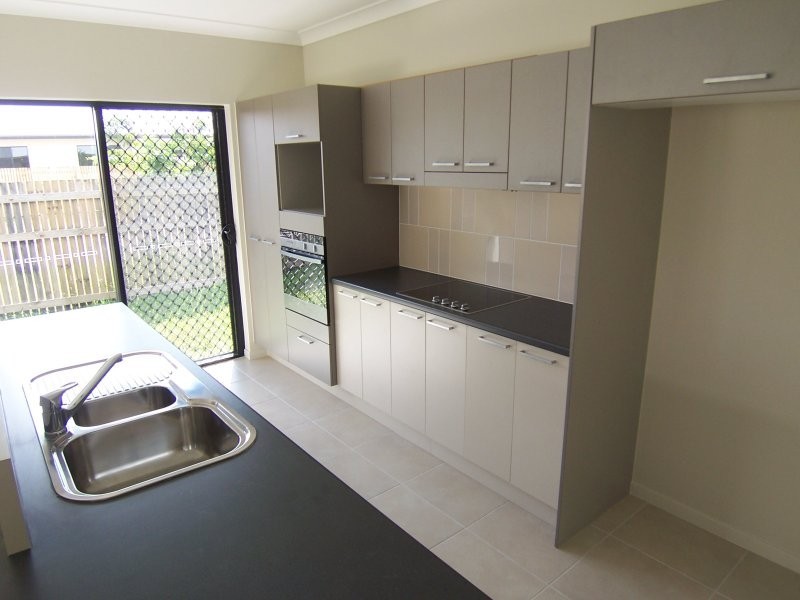 64 Mannikin, Bohle Plains QLD 4817