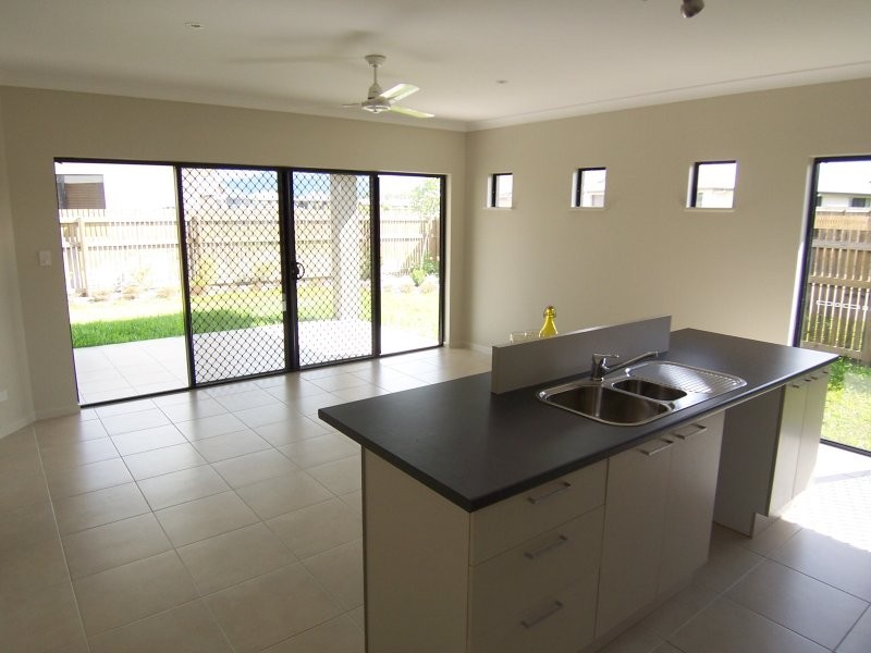 64 Mannikin, Bohle Plains QLD 4817