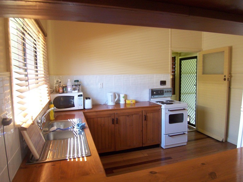 93 Robertson Street, Railway Estate QLD 4810