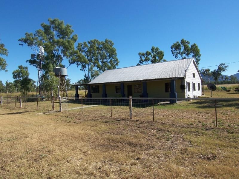 2434 Woodstock Giru Road, Majors Creek QLD 4816