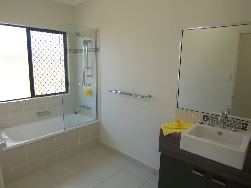 25 Armistice Street, Burdell QLD 4818