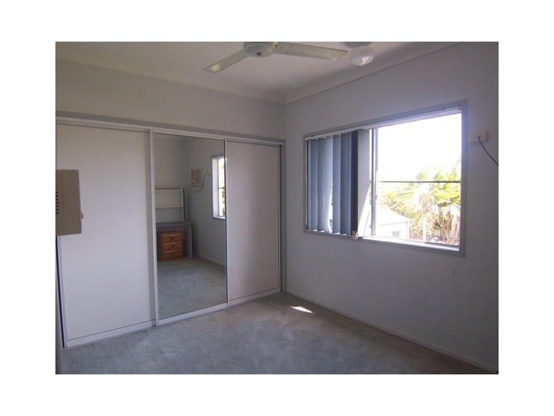 Pimlico QLD 4812