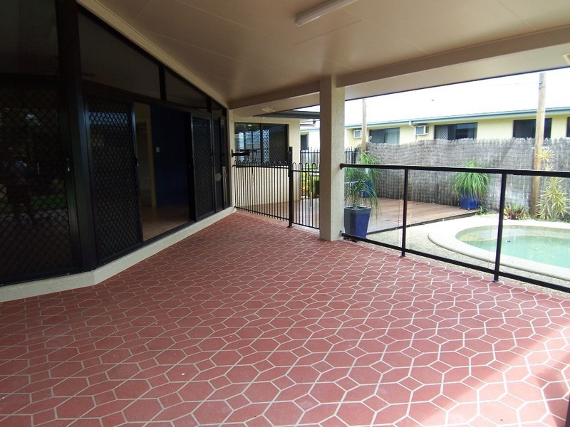 Mount Louisa QLD 4814