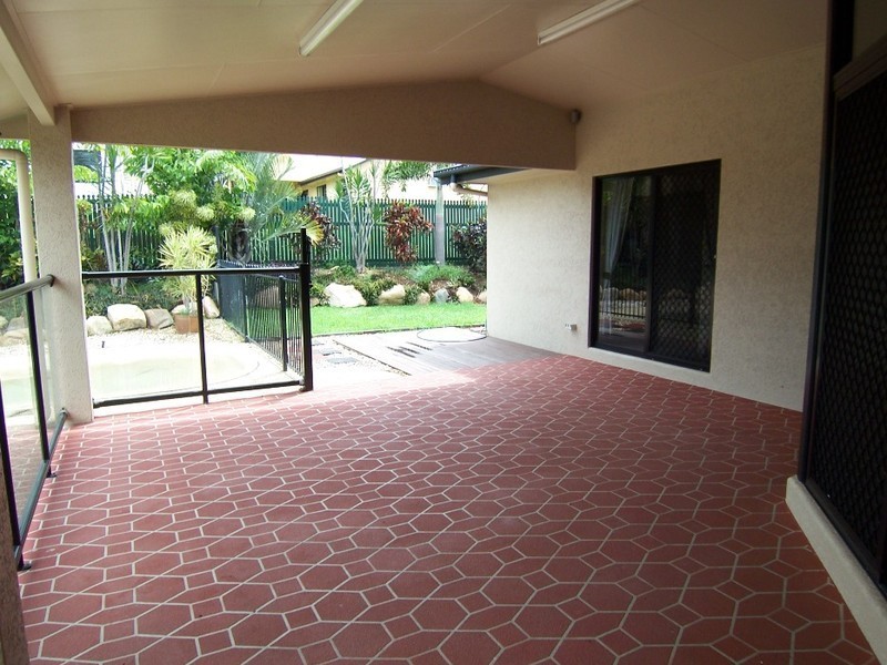 Mount Louisa QLD 4814