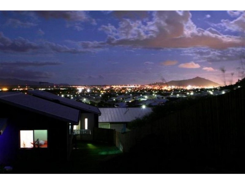 11 Kosciusko Way, Mount Louisa QLD 4814