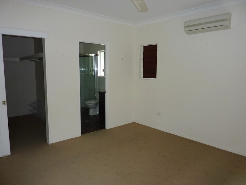 Railway Estate QLD 4810