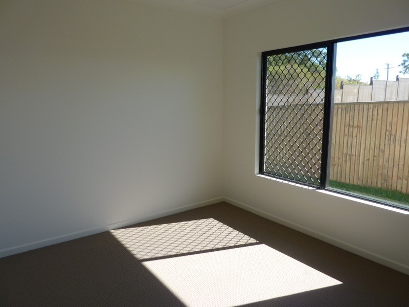 Bushland Beach QLD 4818