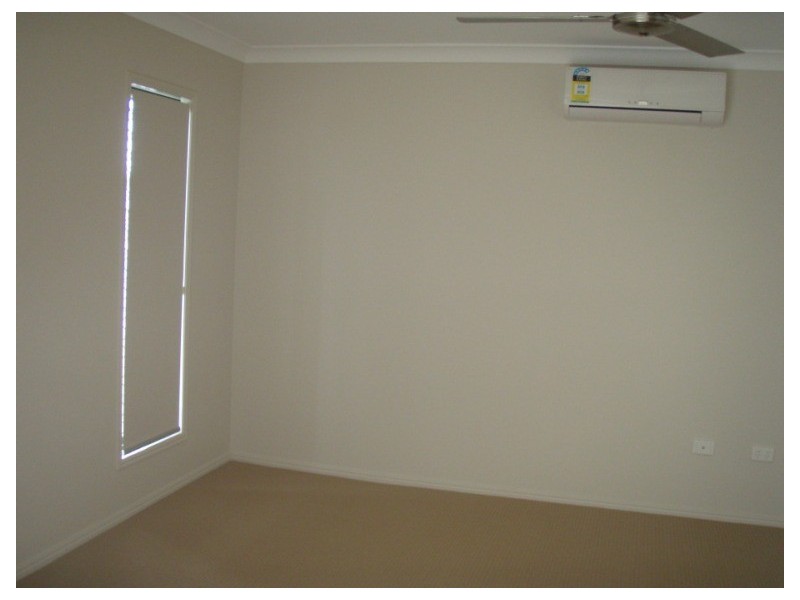 Bushland Beach QLD 4818