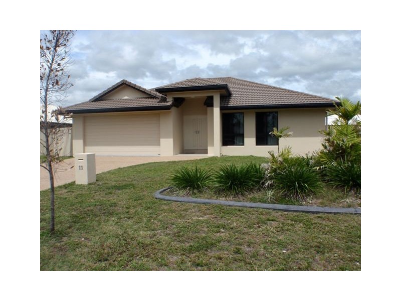 Bushland Beach QLD 4818