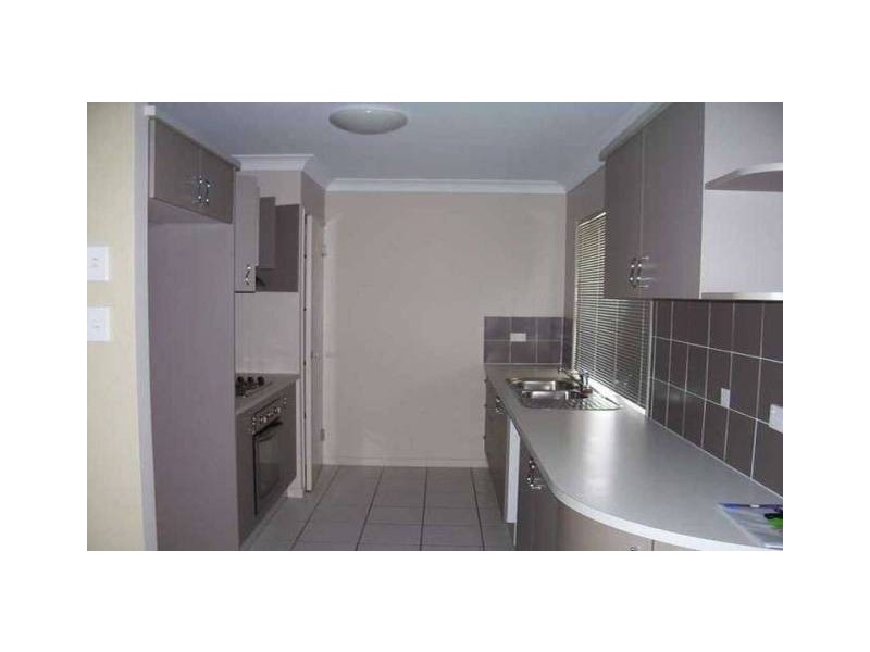 3 Chancellor Court, Kelso QLD 4815