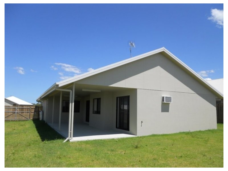 3 Channel Street, Bushland Beach QLD 4818