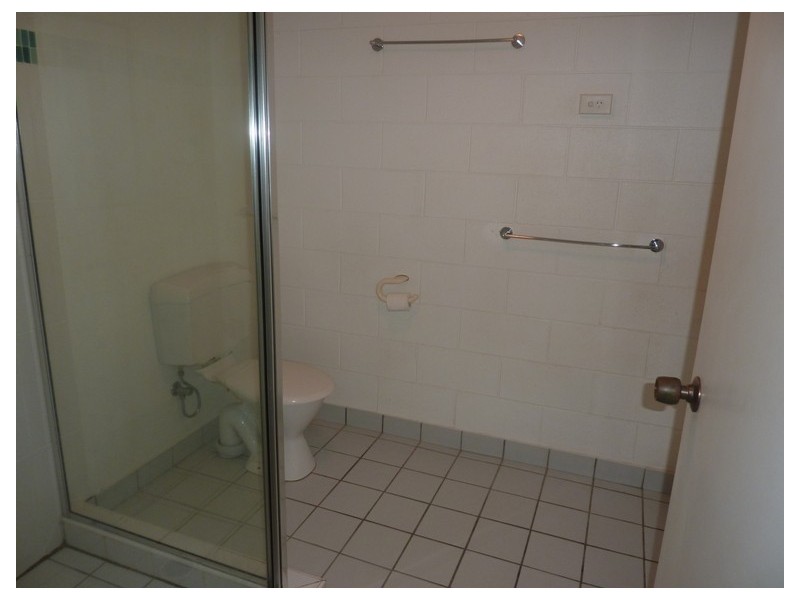 6/36 Henry Street, West End QLD 4810