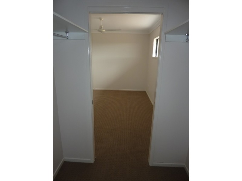 2 Apple Gum Avenue, Mount Low QLD 4818