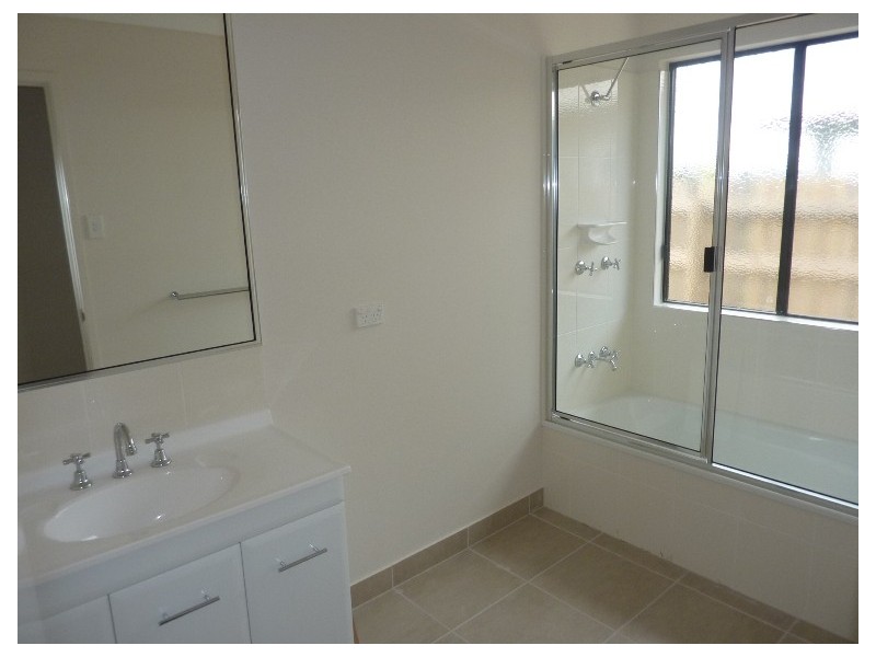 2 Apple Gum Avenue, Mount Low QLD 4818