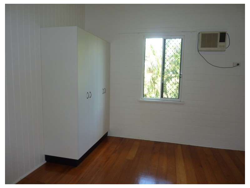 Hermit Park QLD 4812