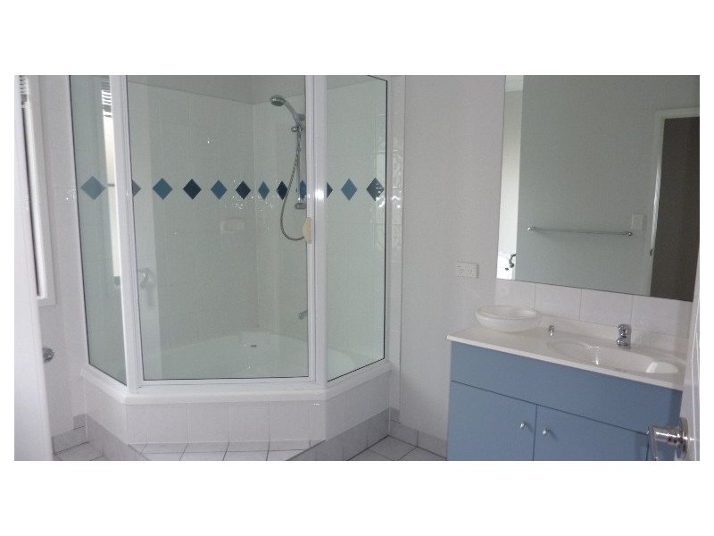 40.1 Burnda Street, Kirwan QLD 4817