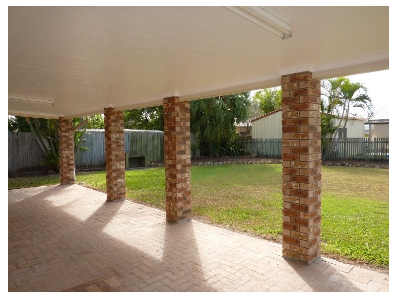 7 Hillview Drive, Deeragun QLD 4818