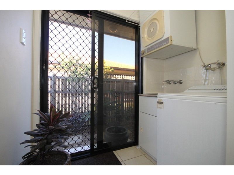 10 Sandy Place, Kirwan QLD 4817