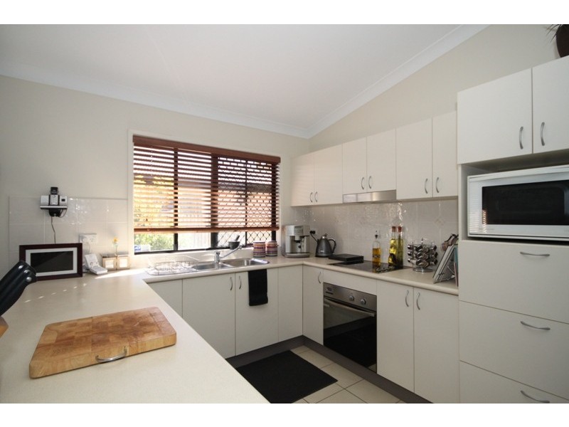 10 Sandy Place, Kirwan QLD 4817