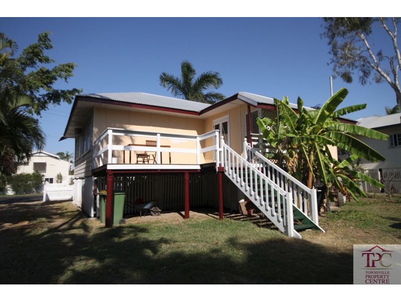 112 Twelfth Avenue, Railway Estate QLD 4810