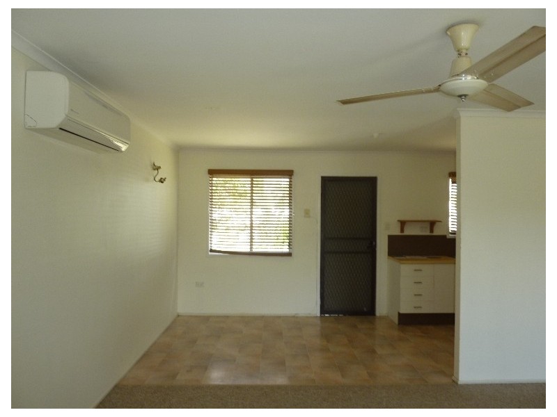 33 Ruby Round, Kelso QLD 4815