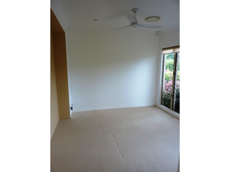 32 Dunlop Street, Kelso QLD 4815