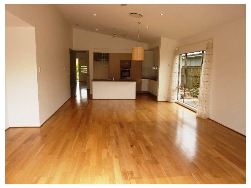 32 Dunlop Street, Kelso QLD 4815