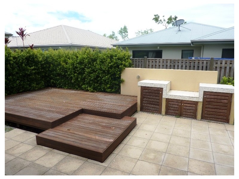 32 Dunlop Street, Kelso QLD 4815