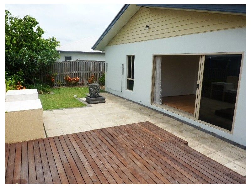 32 Dunlop Street, Kelso QLD 4815