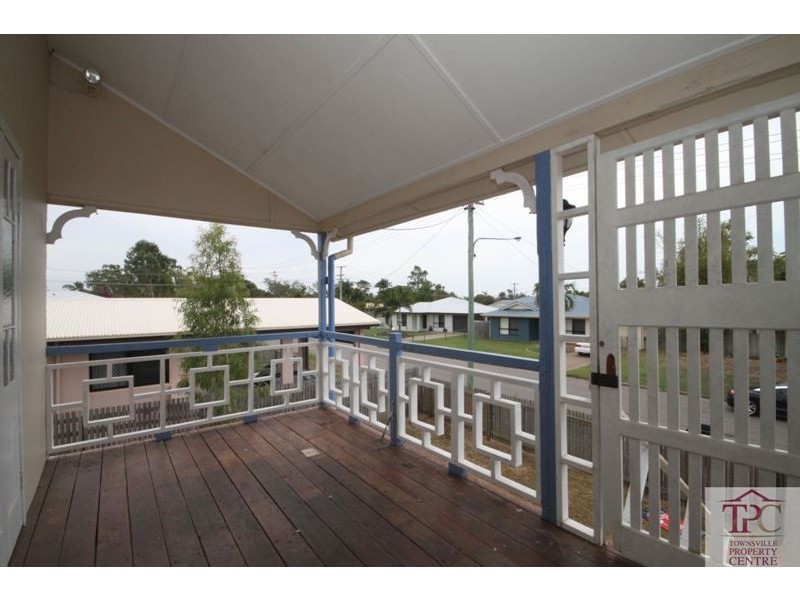 6 Simonsen Court, Kelso QLD 4815