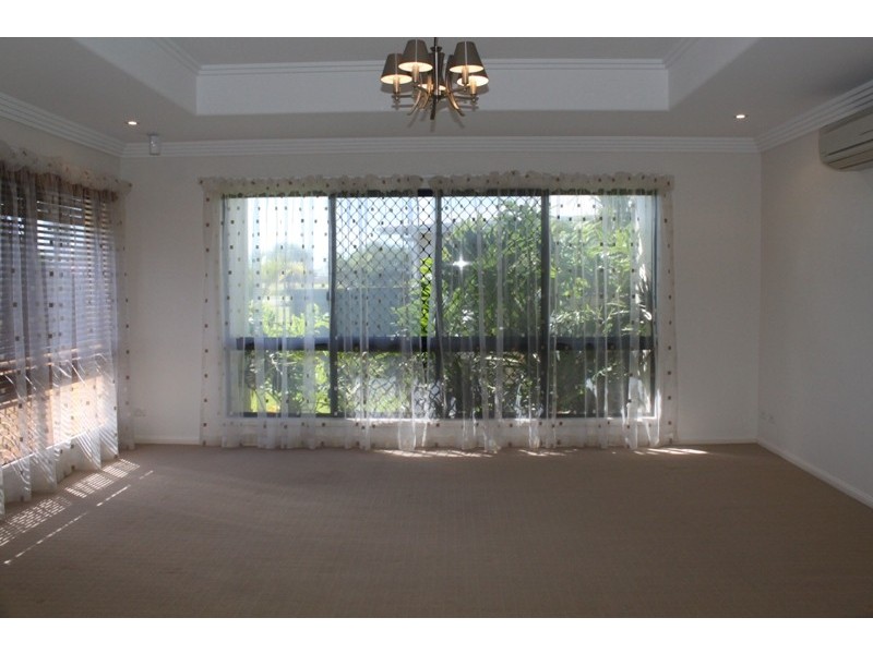 37 Lakeland Boulevard, Idalia QLD 4811