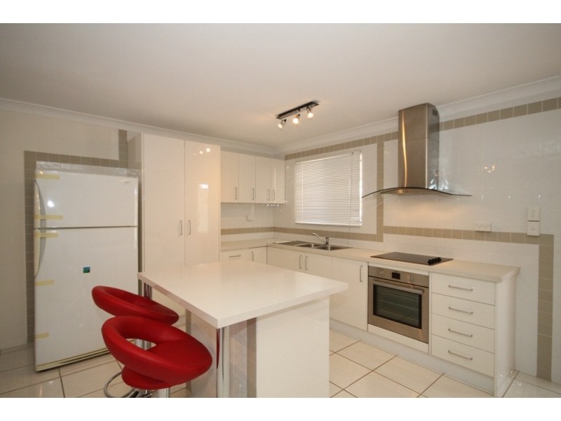 15 Doncaster Way, Mount Louisa QLD 4814