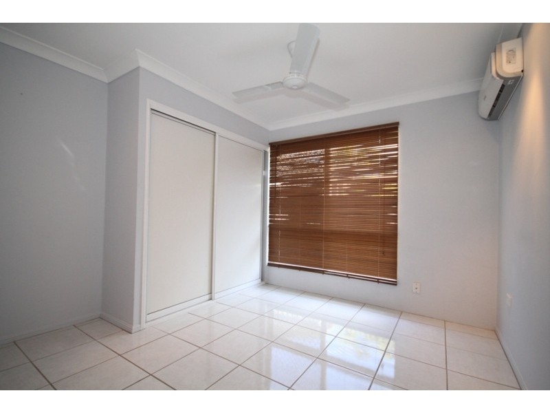 15 Doncaster Way, Mount Louisa QLD 4814