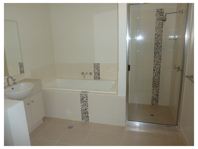 54B  Dunlop Street, Kelso QLD 4815