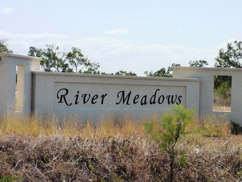 L20 SOUTH BECK DRIVE, Rasmussen QLD 4815