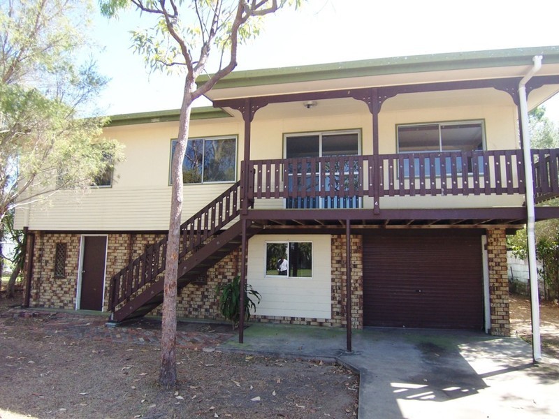 4 Merryl Street, Rasmussen QLD 4815