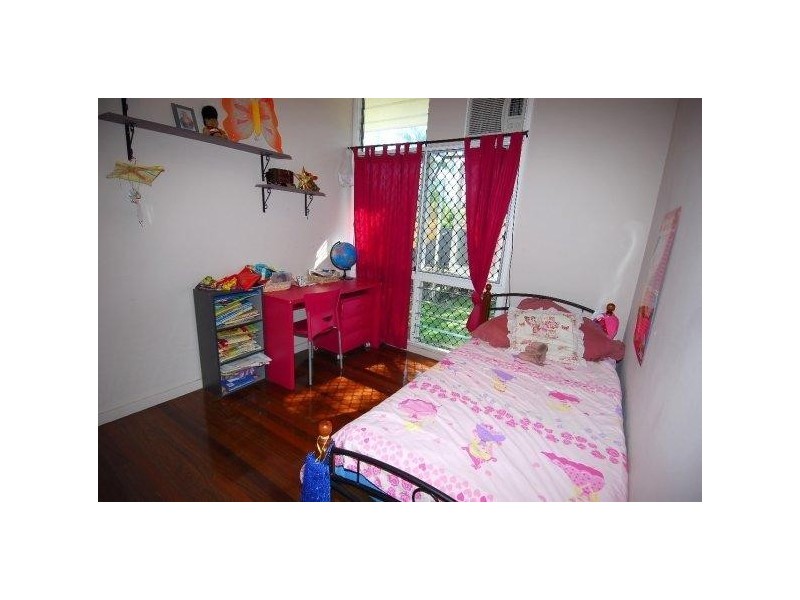 12 Lindeman Avenue, Cranbrook QLD 4814