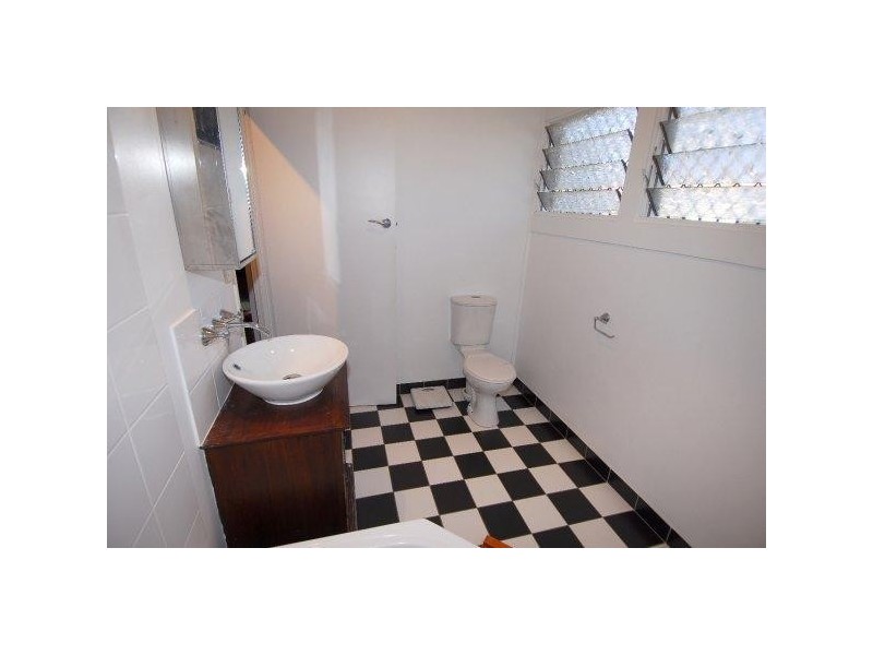 12 Lindeman Avenue, Cranbrook QLD 4814