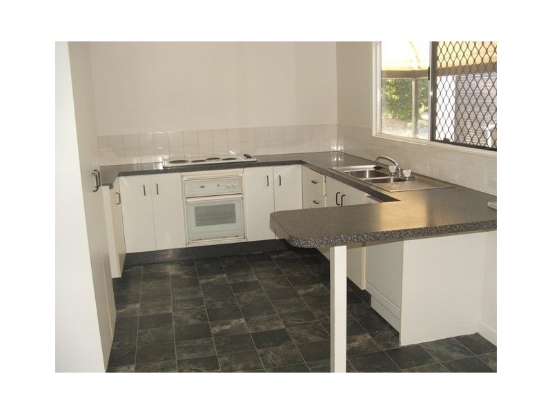 101 Marina Drive, Bushland Beach QLD 4818