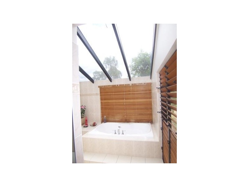 70 Melrose Cres, Kelso QLD 4815