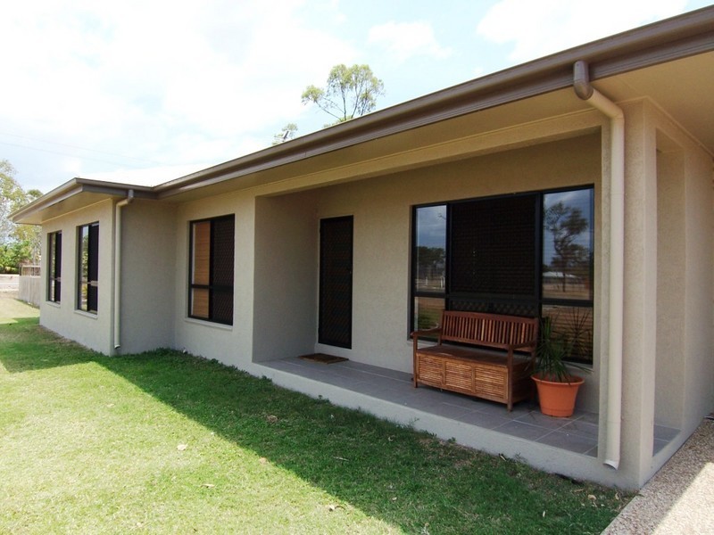 1 Blackstar Place, Black River QLD 4818