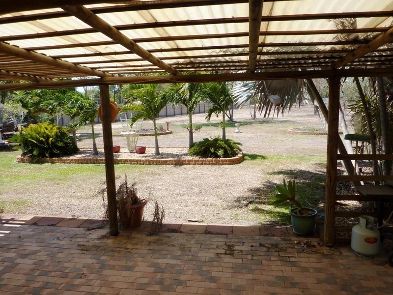 17 Batten Road, Mount Low QLD 4818