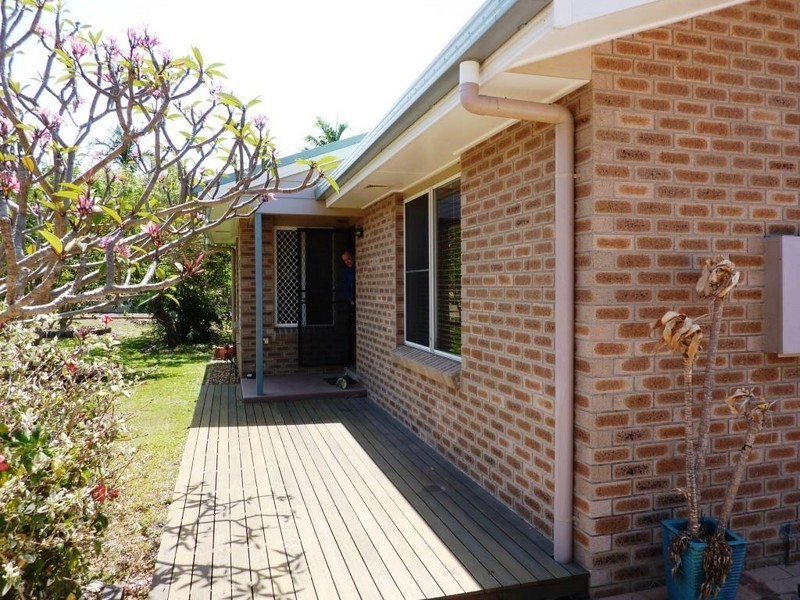 17 Batten Road, Mount Low QLD 4818