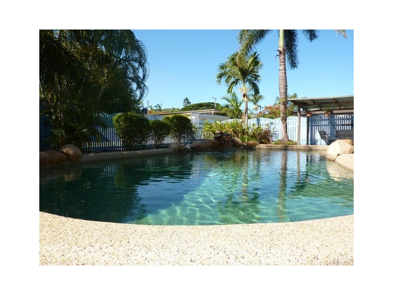 399 Ross River Road, Cranbrook QLD 4814