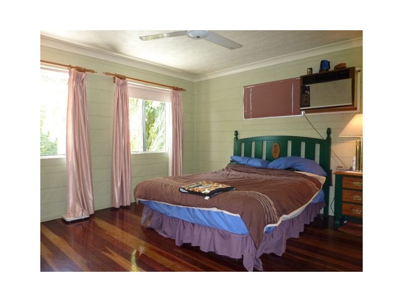 399 Ross River Road, Cranbrook QLD 4814