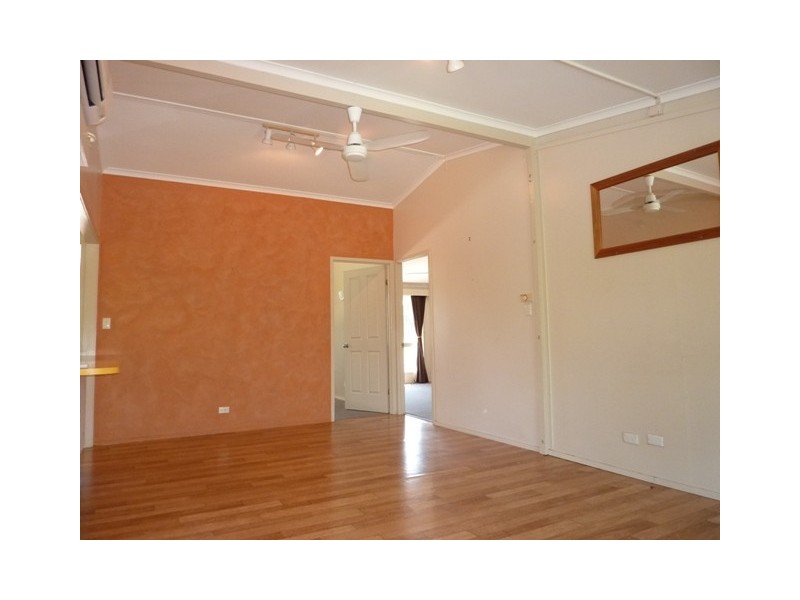 6 Allambie Court, Kelso QLD 4815