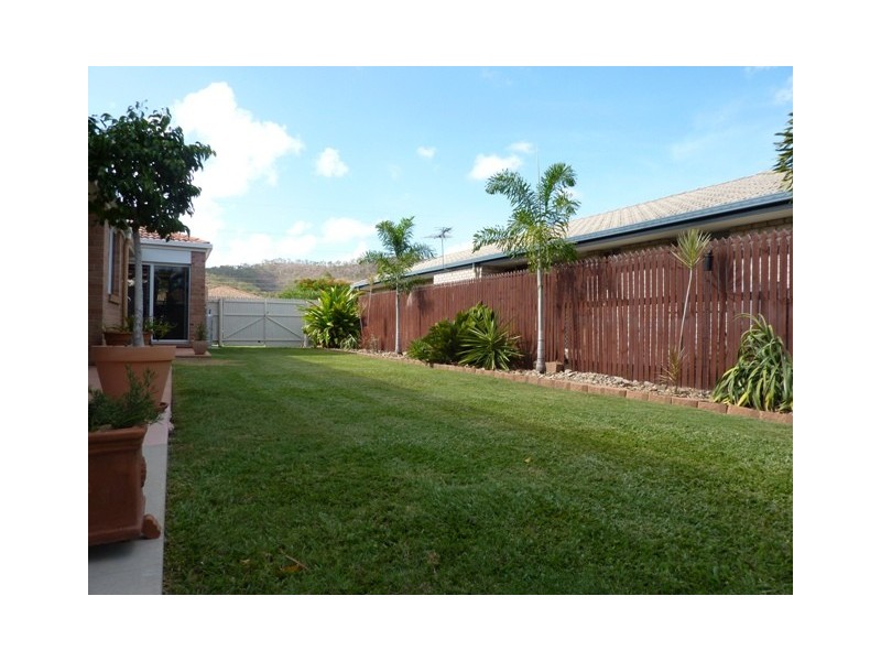 44 Wallace Cct, Kirwan QLD 4817