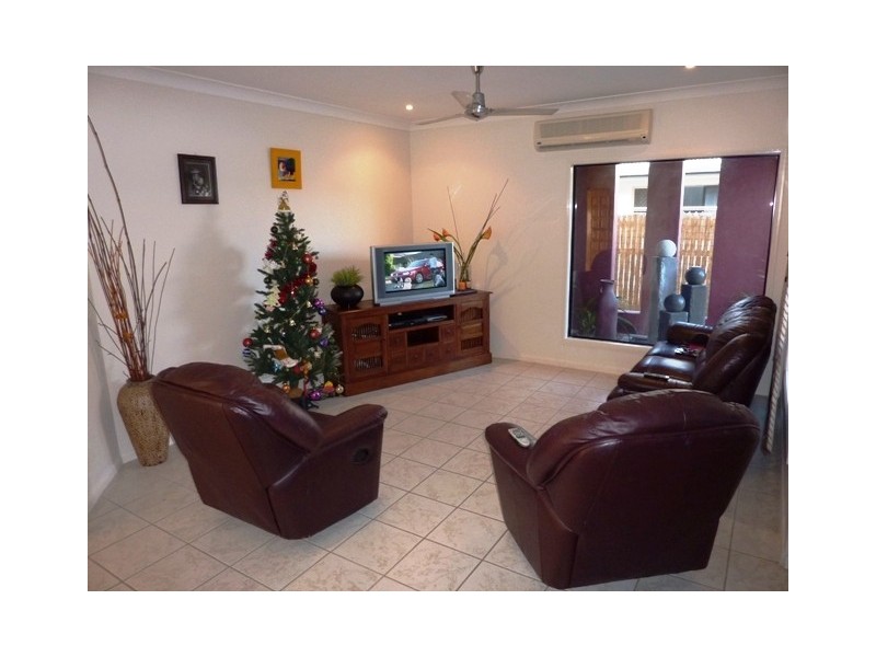 11 Fortunia Lane, Kirwan QLD 4817